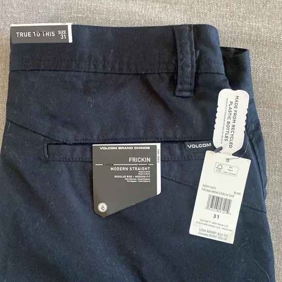 Volcom NWT men’s black shorts - Picture 3 of 4